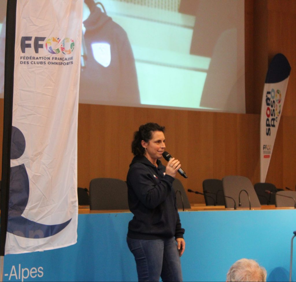Audrey Prieto lors du salon Sport Asso & Co de la Fédération Française des Clubs Omnisports