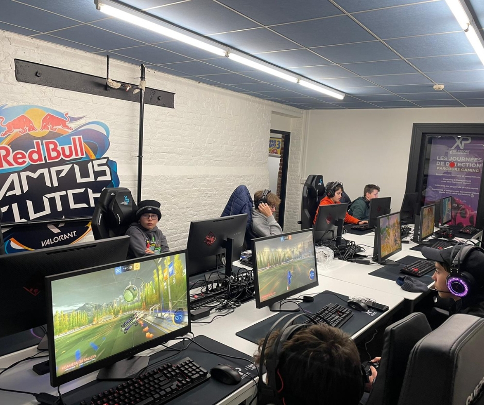 Les jeunes du Lille Université Club lors d'une séance de esport.